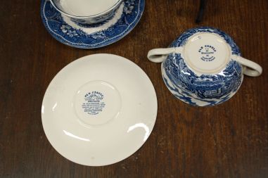 (n-4147) Staffordshire Barrats, Old Castle, puljongitassid-taldrikud, 2tk