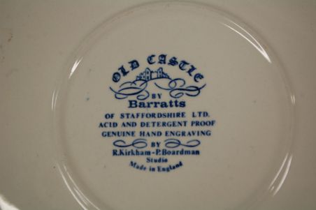 (n-4147) Staffordshire Barrats, Old Castle, puljongitassid-taldrikud, 2tk