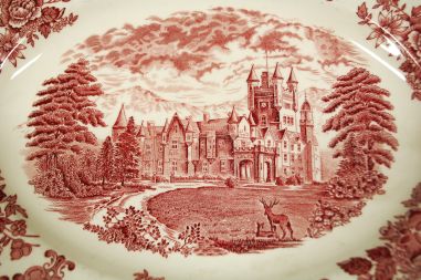 (n-4159) Enoch Wedgwood LTD, Royal homes of Britain, suur ovaalne  vaagen