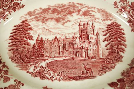 (n-4159) Enoch Wedgwood LTD, Royal homes of Britain, suur ovaalne  vaagen