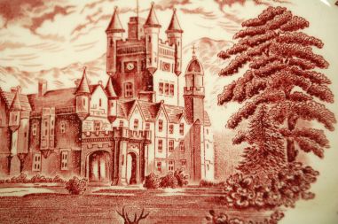 (n-4159) Enoch Wedgwood LTD, Royal homes of Britain, suur ovaalne  vaagen