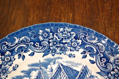 (n-4165) Royal  Tudor Ware, sinine sangaga vaagen