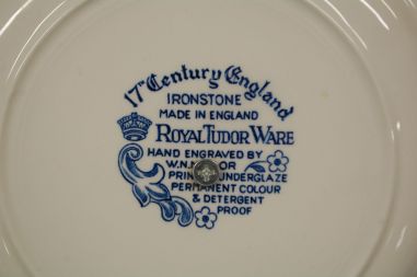 (n-4165) Royal  Tudor Ware, sinine sangaga vaagen
