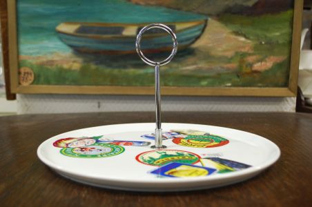 (n-339) Limoges, Porcelaine & Art,  sangaga juustuvaagen
