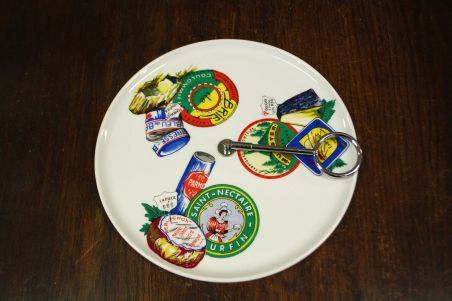 (n-339) Limoges, Porcelaine & Art,  sangaga juustuvaagen