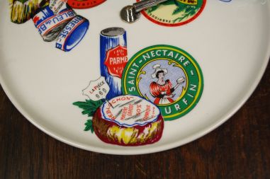 (n-339) Limoges, Porcelaine & Art,  sangaga juustuvaagen
