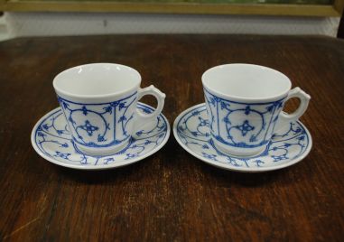 (n-4049/4) Jäger Eisenberg Original Blau Saks, õlelille mustriga kohvitassid-taldrikud, 2tk