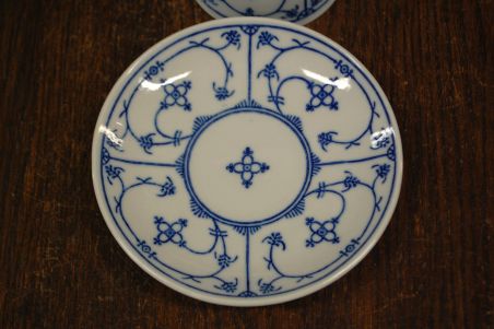 (n-4049/4) Jäger Eisenberg Original Blau Saks, õlelille mustriga kohvitassid-taldrikud, 2tk