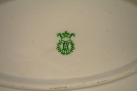 (n-4525)  RHA Porzellan, ovaalne  kalavaagen