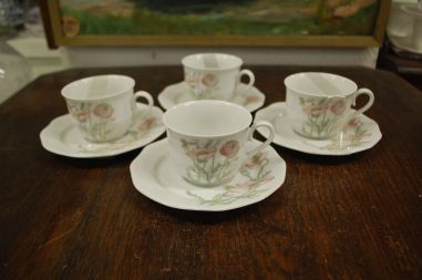(n-4543) Gallo Galerie de Porcelaine Villeroy & Boch Group "Punane moon", kohvitassid-taldrikud, 4tk
