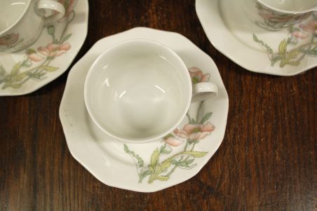 (n-4543) Gallo Galerie de Porcelaine Villeroy & Boch Group "Punane moon", kohvitassid-taldrikud, 4tk