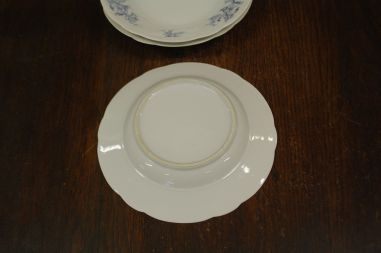 (n-4679) Lillelised supi-pastataldrikud, 3tk