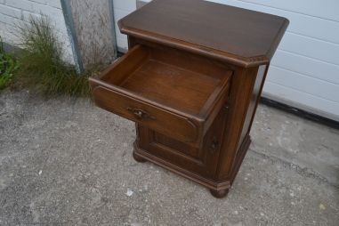 (n-8101) Väiksem kummut