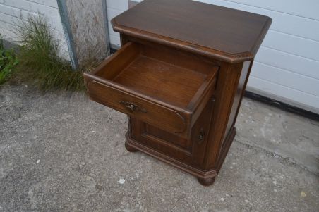 (n-8101) Väiksem kummut