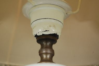 (n-8111) Limoges, porselanist laualamp