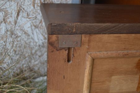 (n-8126) Mütsiriiuliga seinanagi