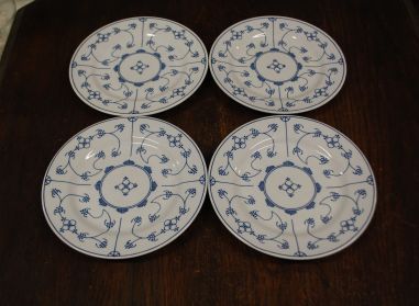 (n-8122/2) Sandra Rich, õlelillemustriga salatitaldrikud, 4tk