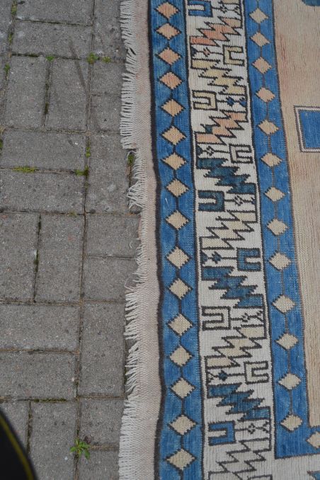 (n-8137) Vanem suur käsitöövaip 2x2,85m