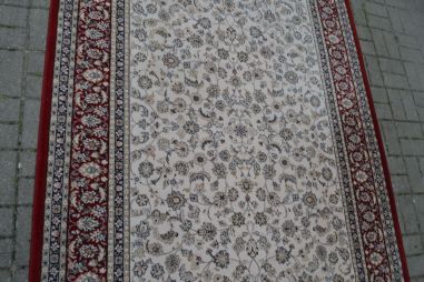 (n-8139) Suurem vaip 1,6x2,25 m