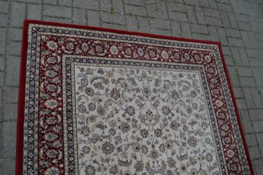 (n-8139) Suurem vaip 1,6x2,25 m