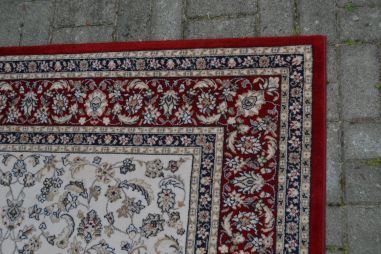 (n-8139) Suurem vaip 1,6x2,25 m