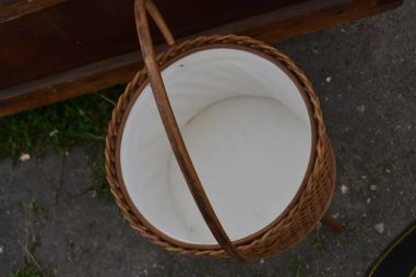 (n-8161) Retro käsitöökast