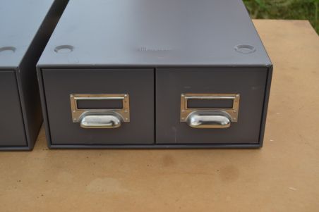 (n-8164) Metallist kartoteegikapid, 2 tk komplektis