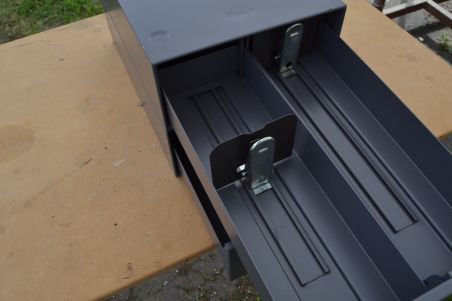 (n-8164) Metallist kartoteegikapid, 2 tk komplektis
