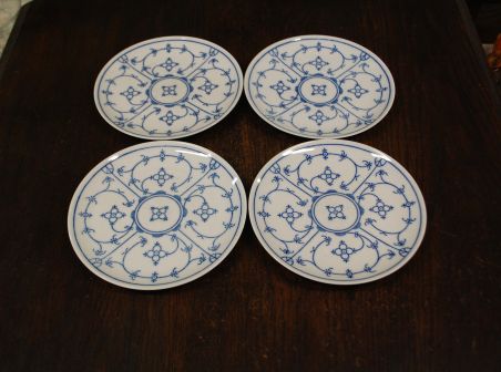 (n-8179/1) Bavaria Winterling Schwarzenbach, õlelille mustriga salatitaldrikud, 4tk