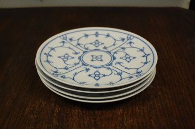 (n-8179/1) Bavaria Winterling Schwarzenbach, õlelille mustriga salatitaldrikud, 4tk