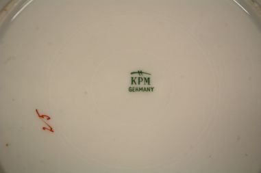 (n-8184/3) KPM Waldenburg, käsitsiviimistletud uhked supi-pastataldrikud, 2tk