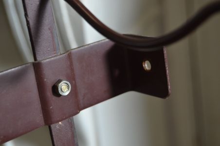 (n-8186) HERBY metallist veiniriiul, 50 pudelile