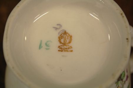 (n-8197) PT Tulowice väike kreemikas kann