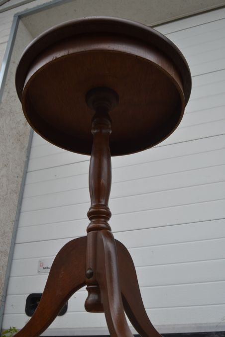 (n-8202) Ümar lauake