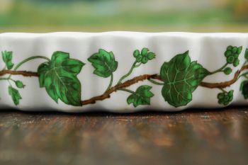 (n-8206) Porcelaine de Paris, luuderohu mustriga koogi/ pirukavorm 2