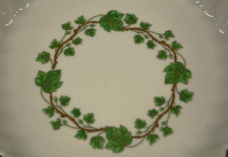 (n-8206) Porcelaine de Paris, luuderohu mustriga koogi/ pirukavorm