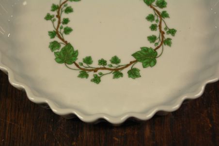 (n-8206) Porcelaine de Paris, luuderohu mustriga koogi/ pirukavorm