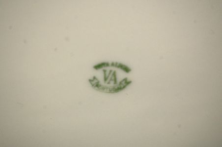 (n-8213) Vista Alegre,  valge ovaalne tirin