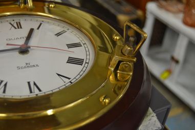 (n-8218) Laeva illuminaatori kujuline kell
