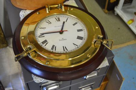 (n-8218) Laeva illuminaatori kujuline kell