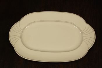 (n-8225/3) Villeroy & Boch Mettlach, Piano suur ovaalne vaagen