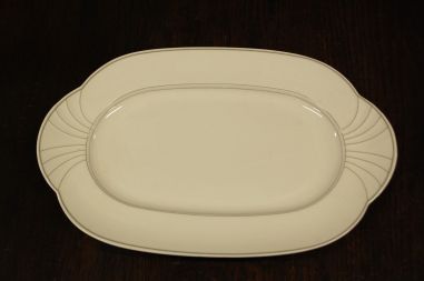 (n-8225/3) Villeroy & Boch Mettlach, Piano suur ovaalne vaagen