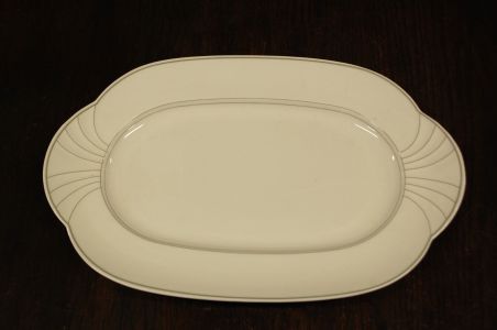 (n-8225/3) Villeroy & Boch Mettlach, Piano suur ovaalne vaagen