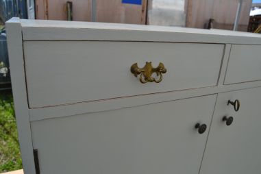 (L-872) Valge kummut