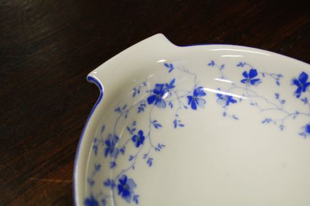 (n-8227/2) Arzberg Porcelain, lilleline sangadega vaagen