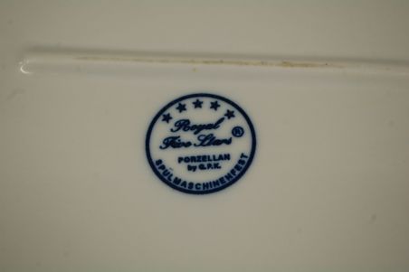 (n-8230/3) Royal Five Stars Porzellan, sibulamustriga vaagen