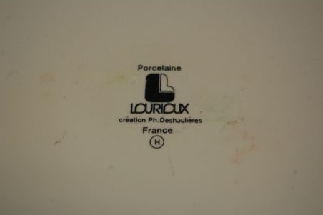 (n-8249/1) La Lourioux portselanist kaanega ahjuvorm "Le Faune"