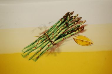 (n-8258) Metallraamil keraamiline suur ahjuvorm "Spargel"