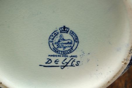 (n-8266) Royal Sphinx, Petrus Regout & Co, Delfts suur vaas