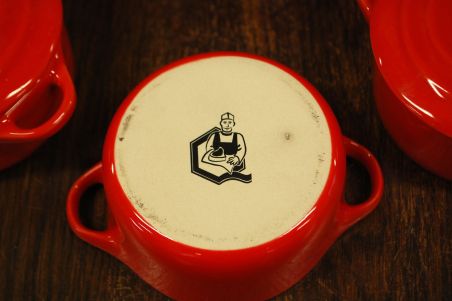 (n-8259) Henri Bouche, väikesed punased ahjupotid/ portsjonipotid 6tk